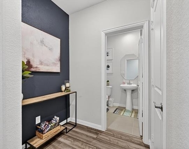 210 Briarwood Lane - Photo Thumbnail 12