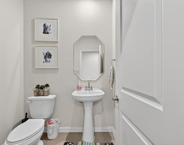 210 Briarwood Lane - Photo Thumbnail 13