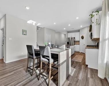 210 Briarwood Lane - Photo Thumbnail 6