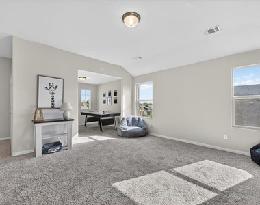 210 Briarwood Lane - Photo Thumbnail 17