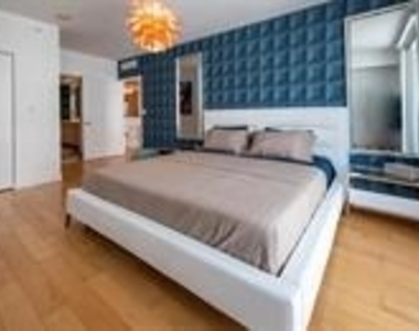 2821 N Ocean Boulevard - Photo Thumbnail 18