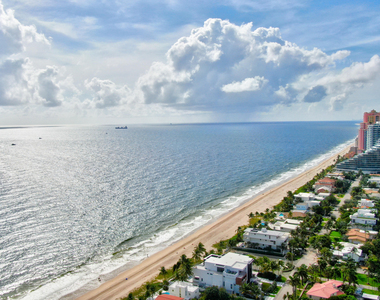 2821 N Ocean Boulevard - Photo Thumbnail 37