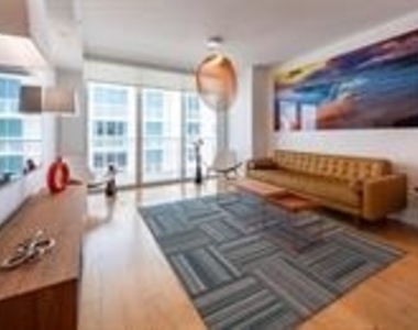 2821 N Ocean Boulevard - Photo Thumbnail 5