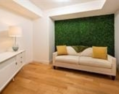 2821 N Ocean Boulevard - Photo Thumbnail 10