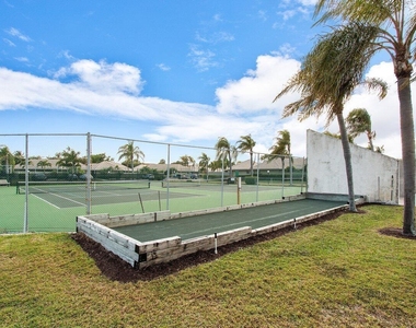 820 Bella Vista Court S - Photo Thumbnail 39
