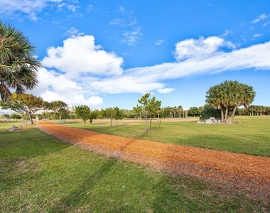 820 Bella Vista Court S - Photo Thumbnail 35