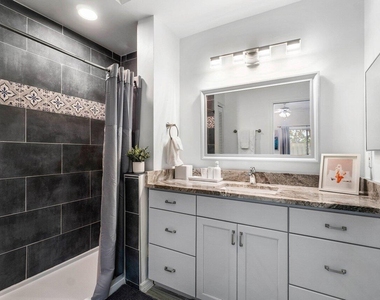 820 Bella Vista Court S - Photo Thumbnail 18