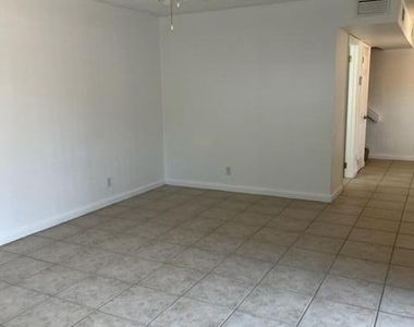 8285 Severn Drive - Photo Thumbnail 12