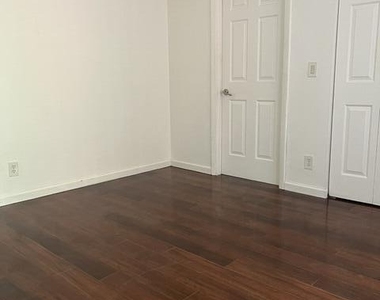 8285 Severn Drive - Photo Thumbnail 24