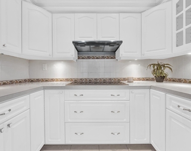 5921 Ne 15th Avenue - Photo Thumbnail 7