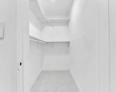 5921 Ne 15th Avenue - Photo Thumbnail 14