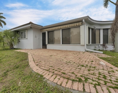 5921 Ne 15th Avenue - Photo Thumbnail 27
