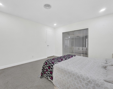 5921 Ne 15th Avenue - Photo Thumbnail 13