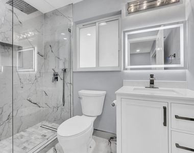 5921 Ne 15th Avenue - Photo Thumbnail 18