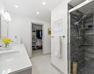 137 Brackenwood Road - Photo Thumbnail 23