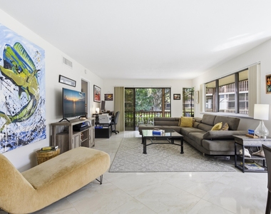 137 Brackenwood Road - Photo Thumbnail 6