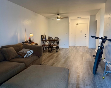 3000 Riomar Street - Photo Thumbnail 25
