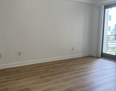 1830 Radius Drive - Photo Thumbnail 7