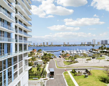 220 Lake Shore Drive - Photo Thumbnail 33