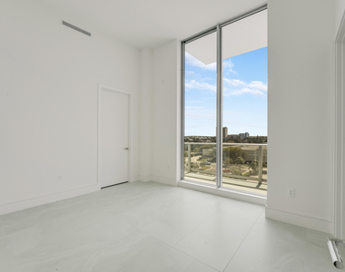 220 Lake Shore Drive - Photo Thumbnail 64