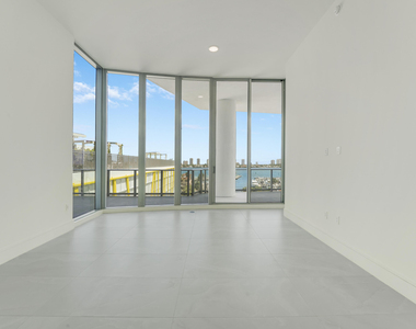 220 Lake Shore Drive - Photo Thumbnail 70