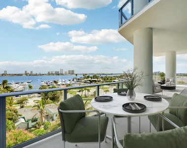 220 Lake Shore Drive - Photo Thumbnail 2