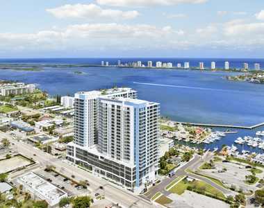 220 Lake Shore Drive - Photo Thumbnail 42