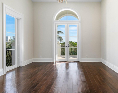 549 Ne 19th Avenue - Photo Thumbnail 43