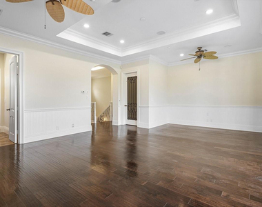 549 Ne 19th Avenue - Photo Thumbnail 49