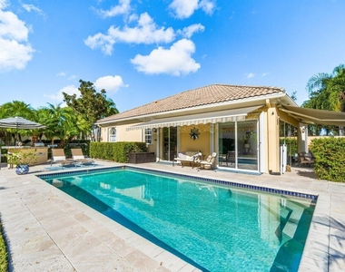 8222 Dominica Place - Photo Thumbnail 33
