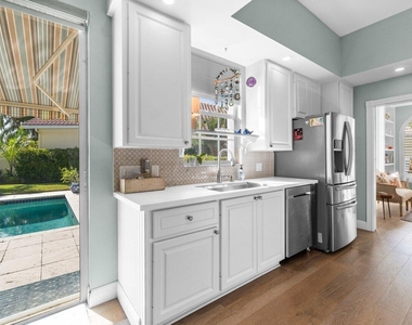 8222 Dominica Place - Photo Thumbnail 8