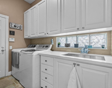 8222 Dominica Place - Photo Thumbnail 31