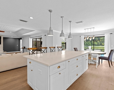 12931 N Normandy Way - Photo Thumbnail 11