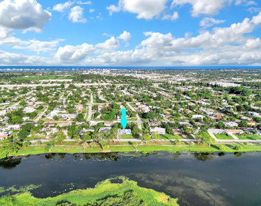5574 Lake Osborne Drive - Photo Thumbnail 41