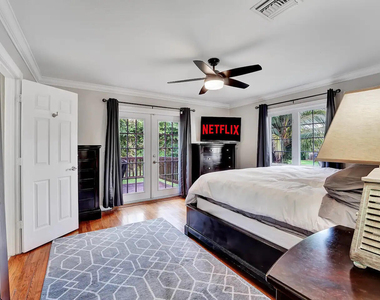 5574 Lake Osborne Drive - Photo Thumbnail 17
