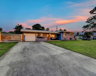 5574 Lake Osborne Drive - Photo Thumbnail 1
