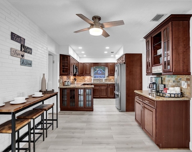 470 Se 4th Court - Photo Thumbnail 35