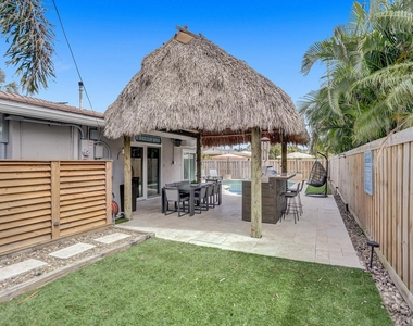 470 Se 4th Court - Photo Thumbnail 11