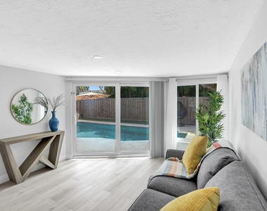 470 Se 4th Court - Photo Thumbnail 32
