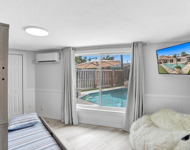 470 Se 4th Court - Photo Thumbnail 30