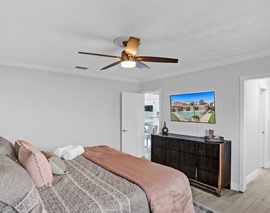 470 Se 4th Court - Photo Thumbnail 20