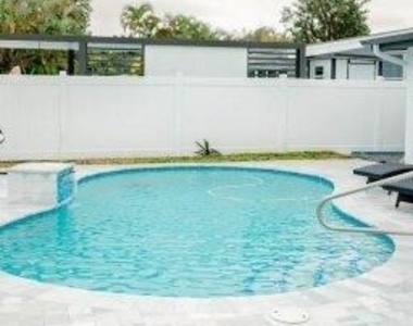 2506 Bimini Lane - Photo Thumbnail 7