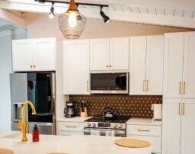 2506 Bimini Lane - Photo Thumbnail 11