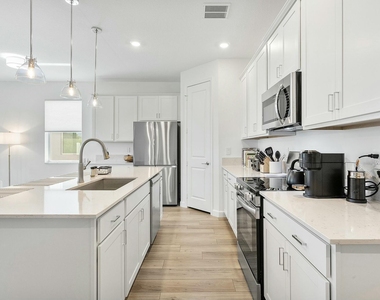 13404 Brotherhood Way - Photo Thumbnail 8