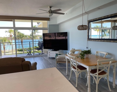 314 Inlet Way - Photo Thumbnail 6