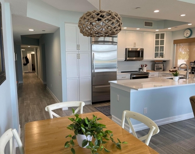 314 Inlet Way - Photo Thumbnail 9