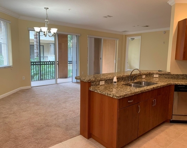 3055 Nw 126th Avenue - Photo Thumbnail 6