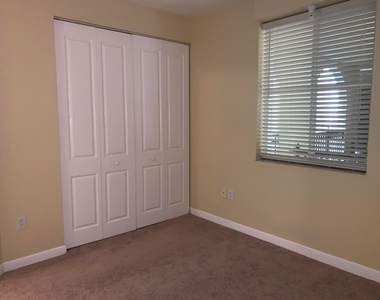 3055 Nw 126th Avenue - Photo Thumbnail 9