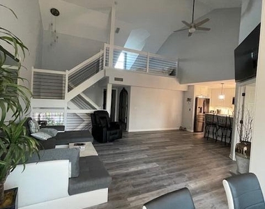 3602 Fairway Drive N - Photo Thumbnail 3