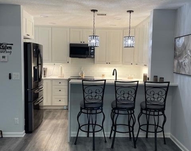 3602 Fairway Drive N - Photo Thumbnail 12